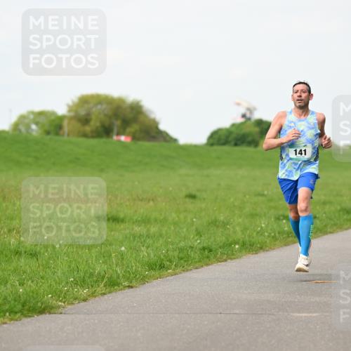10.05.2026 - 8. Wedeler Halbmarathon Dr. Thomas Lammeyer http://msf.ph/oto/9696741 10.05.2026 11:26:21 Laufen 141 meine-sportfotos.de