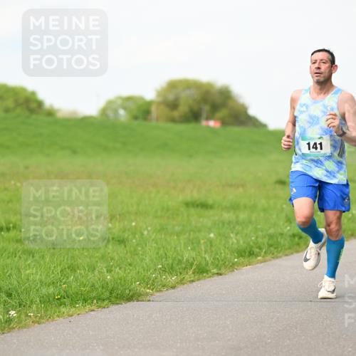 10.05.2026 - 8. Wedeler Halbmarathon Dr. Thomas Lammeyer http://msf.ph/oto/9696748 10.05.2026 11:26:22 Laufen 141 meine-sportfotos.de