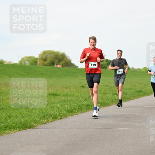 10.05.2026 - 8. Wedeler Halbmarathon Dr. Thomas Lammeyer http://msf.ph/oto/9696809 10.05.2026 11:26:46 Laufen 179, 792, 730 meine-sportfotos.de