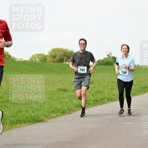 10.05.2026 - 8. Wedeler Halbmarathon Dr. Thomas Lammeyer http://msf.ph/oto/9696822 10.05.2026 11:26:48 Laufen 179, 792, 730 meine-sportfotos.de