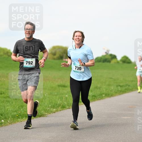 10.05.2026 - 8. Wedeler Halbmarathon Dr. Thomas Lammeyer http://msf.ph/oto/9696830 10.05.2026 11:26:50 Laufen 792, 730 meine-sportfotos.de