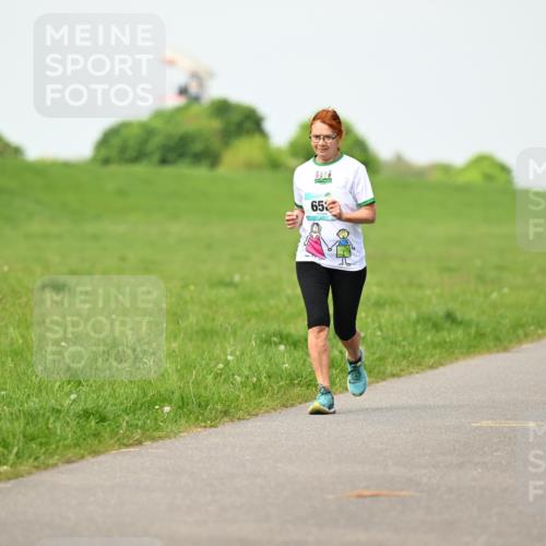 10.05.2026 - 8. Wedeler Halbmarathon Dr. Thomas Lammeyer http://msf.ph/oto/9696863 10.05.2026 11:27:01 Laufen 670 meine-sportfotos.de