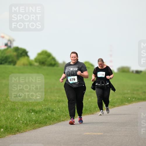 10.05.2026 - 8. Wedeler Halbmarathon Dr. Thomas Lammeyer http://msf.ph/oto/9696895 10.05.2026 11:27:07 Laufen 679, 2238 meine-sportfotos.de