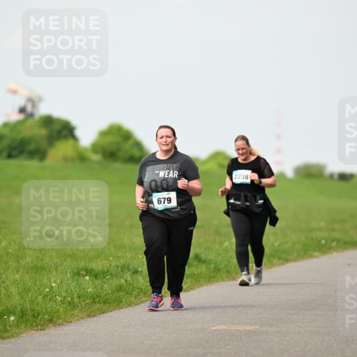10.05.2026 - 8. Wedeler Halbmarathon Dr. Thomas Lammeyer http://msf.ph/oto/9696899 10.05.2026 11:27:08 Laufen 679, 2238 meine-sportfotos.de