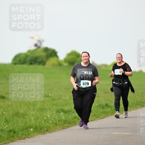 10.05.2026 - 8. Wedeler Halbmarathon Dr. Thomas Lammeyer http://msf.ph/oto/9696905 10.05.2026 11:27:08 Laufen 679, 2238 meine-sportfotos.de