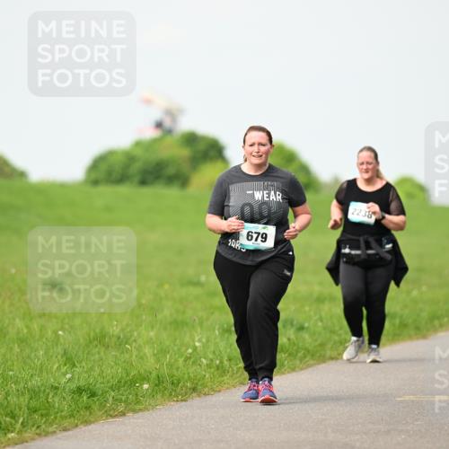 10.05.2026 - 8. Wedeler Halbmarathon Dr. Thomas Lammeyer http://msf.ph/oto/9696915 10.05.2026 11:27:10 Laufen 108, 679, 2238 meine-sportfotos.de