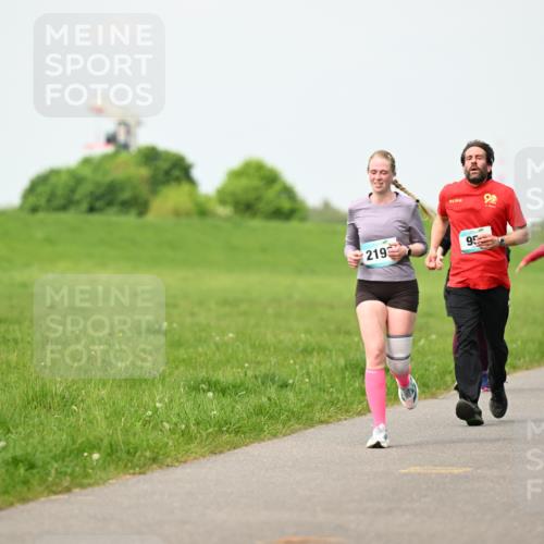 10.05.2026 - 8. Wedeler Halbmarathon Dr. Thomas Lammeyer http://msf.ph/oto/9696938 10.05.2026 11:27:19 Laufen 2193, 2050 meine-sportfotos.de