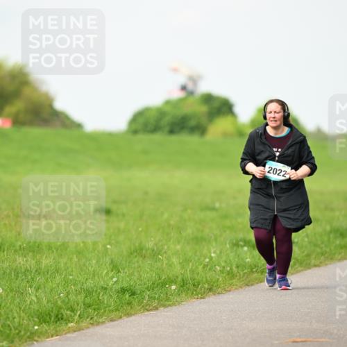 10.05.2026 - 8. Wedeler Halbmarathon Dr. Thomas Lammeyer http://msf.ph/oto/9696970 10.05.2026 11:27:26 Laufen 2059, 2022 meine-sportfotos.de