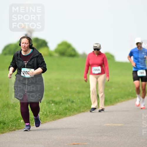 10.05.2026 - 8. Wedeler Halbmarathon Dr. Thomas Lammeyer http://msf.ph/oto/9696976 10.05.2026 11:27:28 Laufen 2059 meine-sportfotos.de