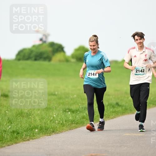 10.05.2026 - 8. Wedeler Halbmarathon Dr. Thomas Lammeyer http://msf.ph/oto/9697012 10.05.2026 11:27:35 Laufen 214, 2059, 2142, 652 meine-sportfotos.de