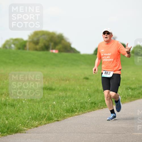 10.05.2026 - 8. Wedeler Halbmarathon Dr. Thomas Lammeyer http://msf.ph/oto/9697042 10.05.2026 11:27:41 Laufen 682 meine-sportfotos.de