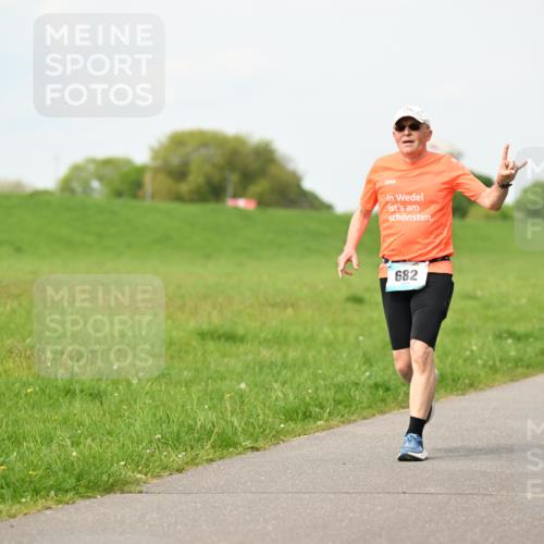 10.05.2026 - 8. Wedeler Halbmarathon Dr. Thomas Lammeyer http://msf.ph/oto/9697044 10.05.2026 11:27:42 Laufen 682 meine-sportfotos.de