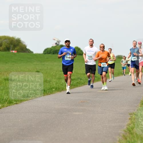 10.05.2026 - 8. Wedeler Halbmarathon Dr. Thomas Lammeyer http://msf.ph/oto/9697070 10.05.2026 11:27:55 Laufen 2145, 1046, 599, 573 meine-sportfotos.de