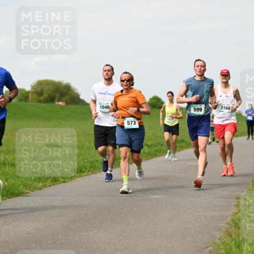 10.05.2026 - 8. Wedeler Halbmarathon Dr. Thomas Lammeyer http://msf.ph/oto/9697093 10.05.2026 11:27:58 Laufen 2145, 1046, 2160, 599, 1033, 573 meine-sportfotos.de