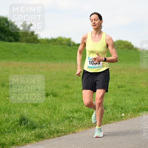 10.05.2026 - 8. Wedeler Halbmarathon Dr. Thomas Lammeyer http://msf.ph/oto/9697124 10.05.2026 11:28:04 Laufen 1035 meine-sportfotos.de