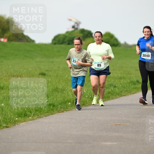 10.05.2026 - 8. Wedeler Halbmarathon Dr. Thomas Lammeyer http://msf.ph/oto/9697127 10.05.2026 11:28:06 Laufen 219, 2040 meine-sportfotos.de