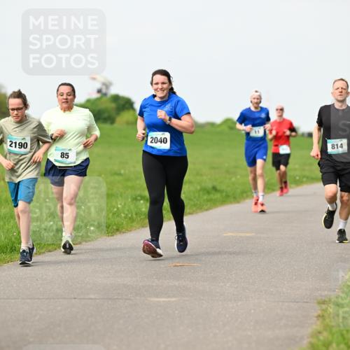 10.05.2026 - 8. Wedeler Halbmarathon Dr. Thomas Lammeyer http://msf.ph/oto/9697137 10.05.2026 11:28:08 Laufen 2190, 2040, 814 meine-sportfotos.de