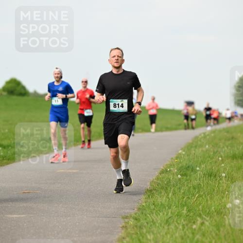 10.05.2026 - 8. Wedeler Halbmarathon Dr. Thomas Lammeyer http://msf.ph/oto/9697138 10.05.2026 11:28:09 Laufen 814, 2040 meine-sportfotos.de
