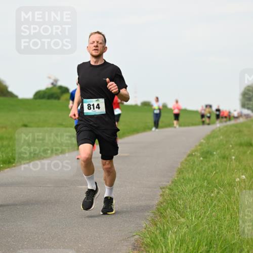 10.05.2026 - 8. Wedeler Halbmarathon Dr. Thomas Lammeyer http://msf.ph/oto/9697150 10.05.2026 11:28:11 Laufen 2040, 814 meine-sportfotos.de