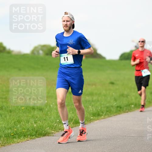 10.05.2026 - 8. Wedeler Halbmarathon Dr. Thomas Lammeyer http://msf.ph/oto/9697162 10.05.2026 11:28:14 Laufen 1000 meine-sportfotos.de