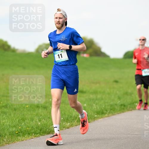 10.05.2026 - 8. Wedeler Halbmarathon Dr. Thomas Lammeyer http://msf.ph/oto/9697163 10.05.2026 11:28:14 Laufen  meine-sportfotos.de