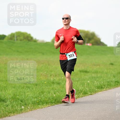 10.05.2026 - 8. Wedeler Halbmarathon Dr. Thomas Lammeyer http://msf.ph/oto/9697174 10.05.2026 11:28:16 Laufen 333 meine-sportfotos.de