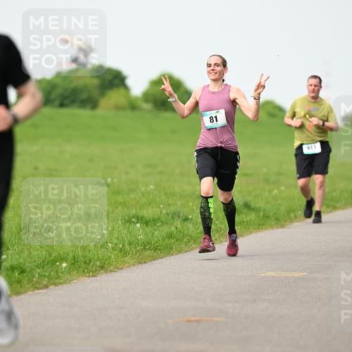 10.05.2026 - 8. Wedeler Halbmarathon Dr. Thomas Lammeyer http://msf.ph/oto/9697251 10.05.2026 11:28:31 Laufen 776, 911 meine-sportfotos.de