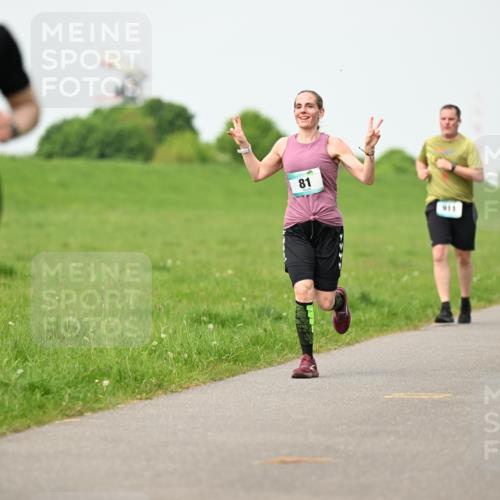 10.05.2026 - 8. Wedeler Halbmarathon Dr. Thomas Lammeyer http://msf.ph/oto/9697252 10.05.2026 11:28:31 Laufen 779, 911 meine-sportfotos.de