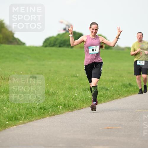 10.05.2026 - 8. Wedeler Halbmarathon Dr. Thomas Lammeyer http://msf.ph/oto/9697259 10.05.2026 11:28:32 Laufen 911 meine-sportfotos.de