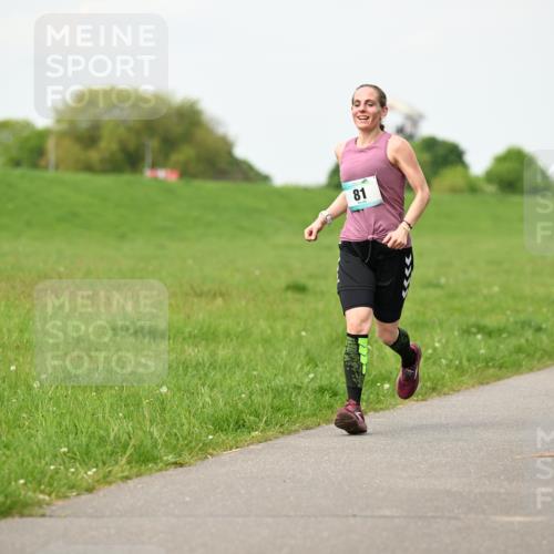 10.05.2026 - 8. Wedeler Halbmarathon Dr. Thomas Lammeyer http://msf.ph/oto/9697267 10.05.2026 11:28:33 Laufen 911 meine-sportfotos.de
