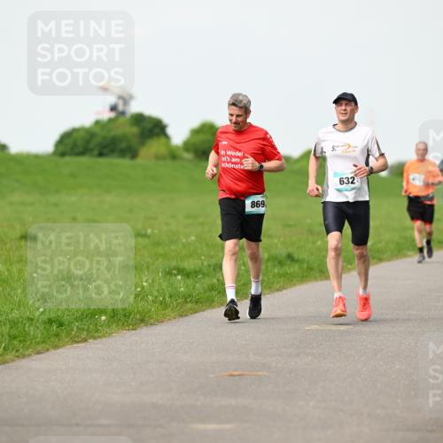 10.05.2026 - 8. Wedeler Halbmarathon Dr. Thomas Lammeyer http://msf.ph/oto/9697319 10.05.2026 11:28:42 Laufen 869, 632 meine-sportfotos.de
