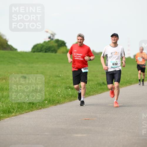 10.05.2026 - 8. Wedeler Halbmarathon Dr. Thomas Lammeyer http://msf.ph/oto/9697323 10.05.2026 11:28:43 Laufen 869, 632, 471 meine-sportfotos.de