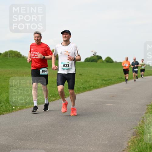 10.05.2026 - 8. Wedeler Halbmarathon Dr. Thomas Lammeyer http://msf.ph/oto/9697343 10.05.2026 11:28:47 Laufen 869, 632 meine-sportfotos.de