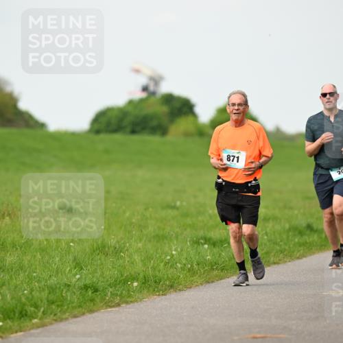 10.05.2026 - 8. Wedeler Halbmarathon Dr. Thomas Lammeyer http://msf.ph/oto/9697348 10.05.2026 11:28:49 Laufen 871, 425 meine-sportfotos.de
