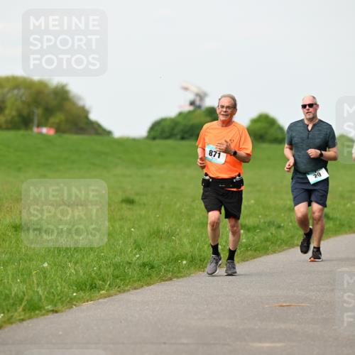 10.05.2026 - 8. Wedeler Halbmarathon Dr. Thomas Lammeyer http://msf.ph/oto/9697356 10.05.2026 11:28:50 Laufen 871, 425 meine-sportfotos.de