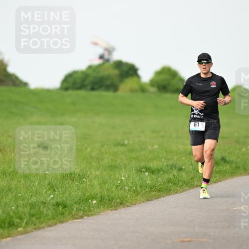 10.05.2026 - 8. Wedeler Halbmarathon Dr. Thomas Lammeyer http://msf.ph/oto/9697473 10.05.2026 11:29:23 Laufen  meine-sportfotos.de