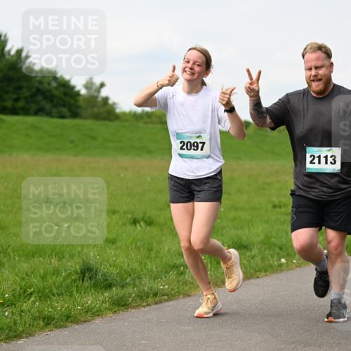 10.05.2026 - 8. Wedeler Halbmarathon Dr. Thomas Lammeyer http://msf.ph/oto/9697556 10.05.2026 11:29:38 Laufen 2097, 2113 meine-sportfotos.de