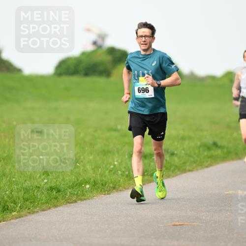 10.05.2026 - 8. Wedeler Halbmarathon Dr. Thomas Lammeyer http://msf.ph/oto/9697580 10.05.2026 11:29:51 Laufen 2025, 696, 745 meine-sportfotos.de