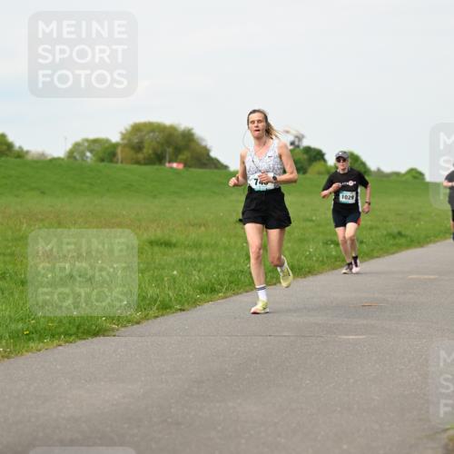 10.05.2026 - 8. Wedeler Halbmarathon Dr. Thomas Lammeyer http://msf.ph/oto/9697602 10.05.2026 11:29:54 Laufen 740, 1029 meine-sportfotos.de