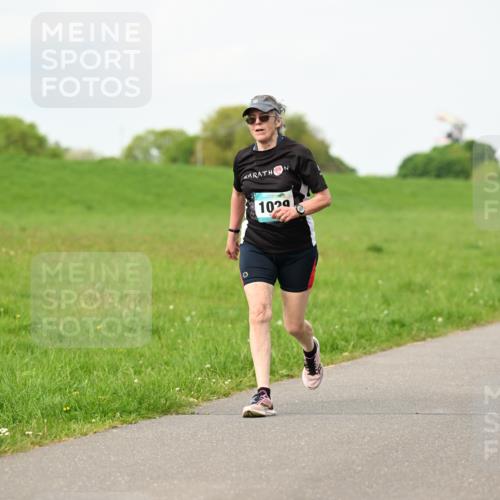 10.05.2026 - 8. Wedeler Halbmarathon Dr. Thomas Lammeyer http://msf.ph/oto/9697623 10.05.2026 11:29:58 Laufen 1029 meine-sportfotos.de