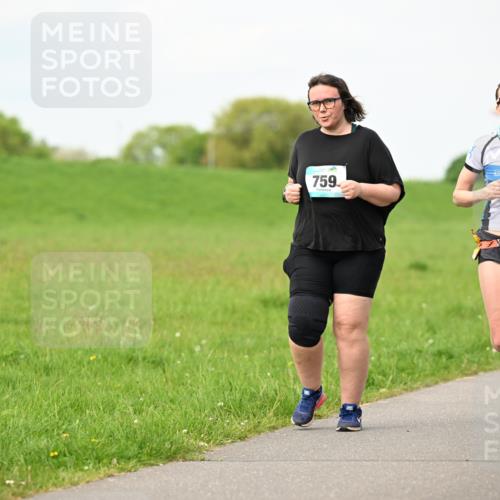 10.05.2026 - 8. Wedeler Halbmarathon Dr. Thomas Lammeyer http://msf.ph/oto/9697660 10.05.2026 11:30:04 Laufen 759, 2017, 844 meine-sportfotos.de