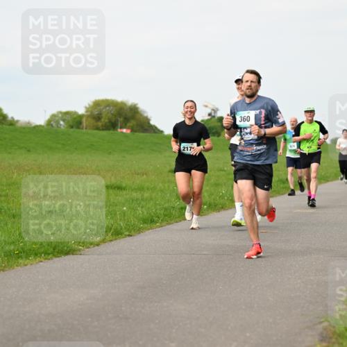 10.05.2026 - 8. Wedeler Halbmarathon Dr. Thomas Lammeyer http://msf.ph/oto/9697723 10.05.2026 11:30:18 Laufen 217, 360, 924 meine-sportfotos.de