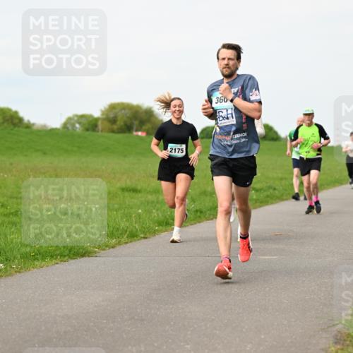 10.05.2026 - 8. Wedeler Halbmarathon Dr. Thomas Lammeyer http://msf.ph/oto/9697727 10.05.2026 11:30:19 Laufen 360, 2175 meine-sportfotos.de
