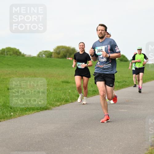 10.05.2026 - 8. Wedeler Halbmarathon Dr. Thomas Lammeyer http://msf.ph/oto/9697728 10.05.2026 11:30:19 Laufen 360, 217 meine-sportfotos.de