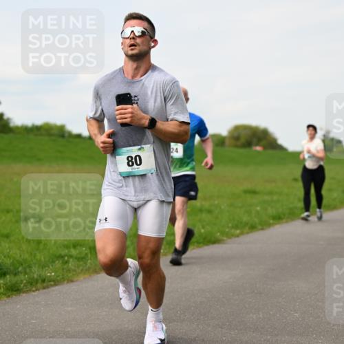 10.05.2026 - 8. Wedeler Halbmarathon Dr. Thomas Lammeyer http://msf.ph/oto/9697770 10.05.2026 11:30:26 Laufen  meine-sportfotos.de