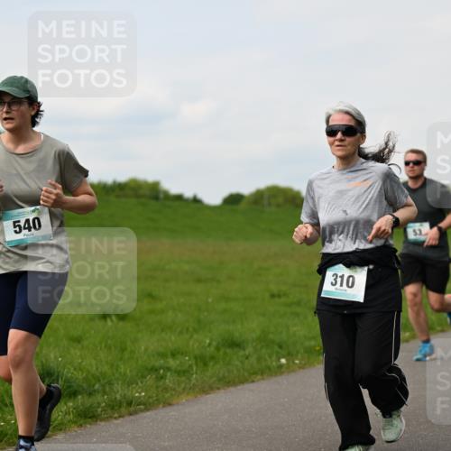 10.05.2026 - 8. Wedeler Halbmarathon Dr. Thomas Lammeyer http://msf.ph/oto/9697866 10.05.2026 11:30:49 Laufen 540, 310 meine-sportfotos.de