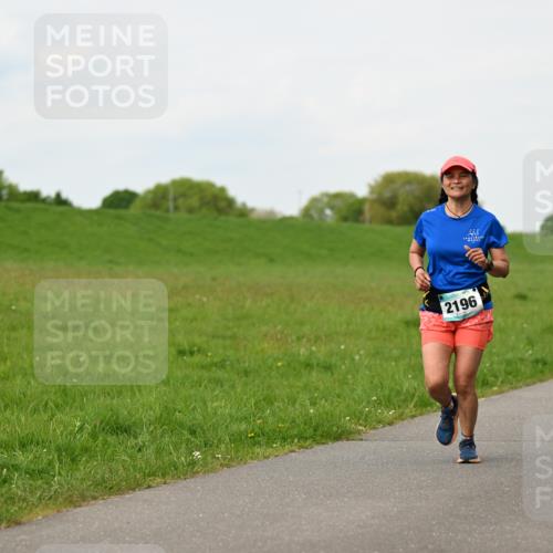 10.05.2026 - 8. Wedeler Halbmarathon Dr. Thomas Lammeyer http://msf.ph/oto/9697886 10.05.2026 11:30:53 Laufen 2196 meine-sportfotos.de
