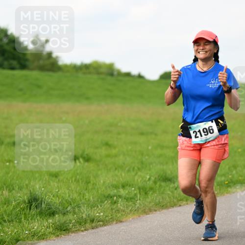10.05.2026 - 8. Wedeler Halbmarathon Dr. Thomas Lammeyer http://msf.ph/oto/9697895 10.05.2026 11:30:55 Laufen 2196 meine-sportfotos.de
