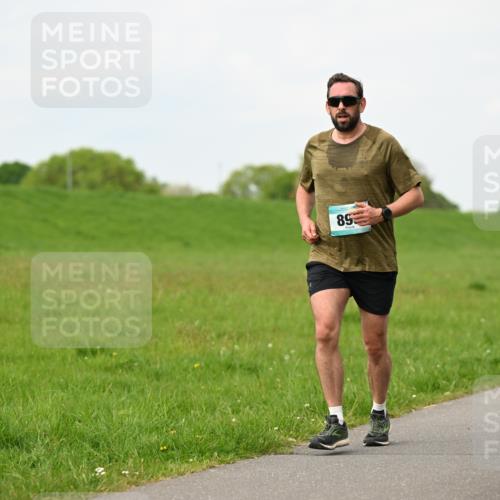 10.05.2026 - 8. Wedeler Halbmarathon Dr. Thomas Lammeyer http://msf.ph/oto/9697939 10.05.2026 11:31:11 Laufen  meine-sportfotos.de