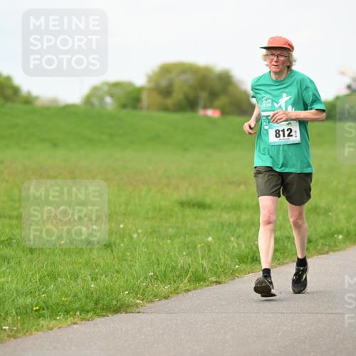 10.05.2026 - 8. Wedeler Halbmarathon Dr. Thomas Lammeyer http://msf.ph/oto/9697979 10.05.2026 11:31:18 Laufen 2019, 812 meine-sportfotos.de